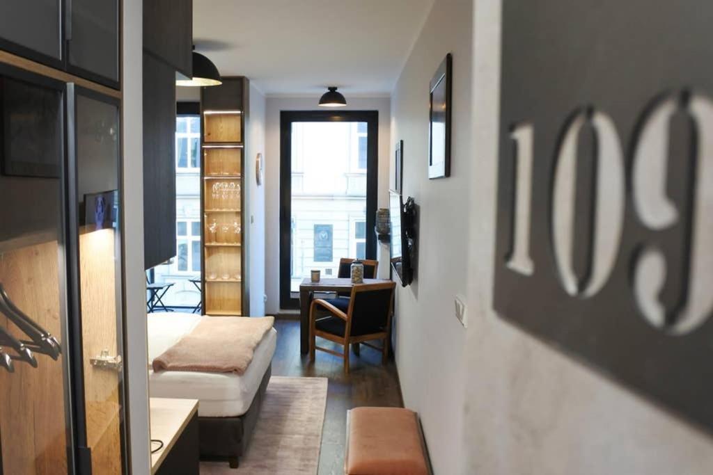 Boutique 109 - Old City, Luxury Apt. With A Garage Kraków Eksteriør billede